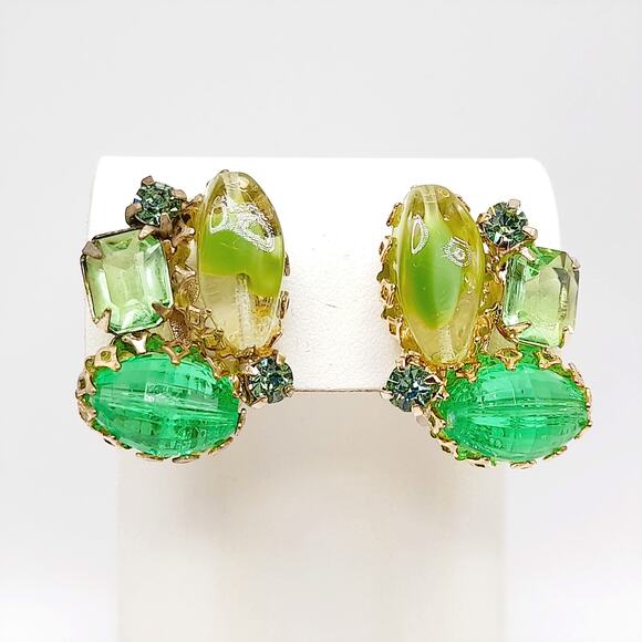 Vintage Green Glass Clip Earrings, Cupcake Setting, Mid-Century Jewelry - Picture 1 of 10